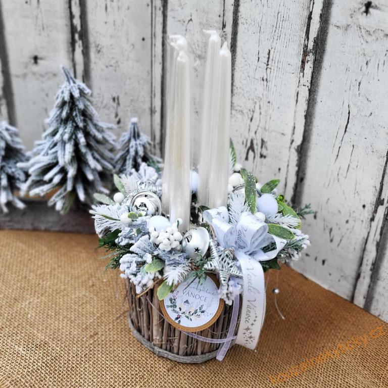 Adventní svícen bílý - Veselé Vánoce