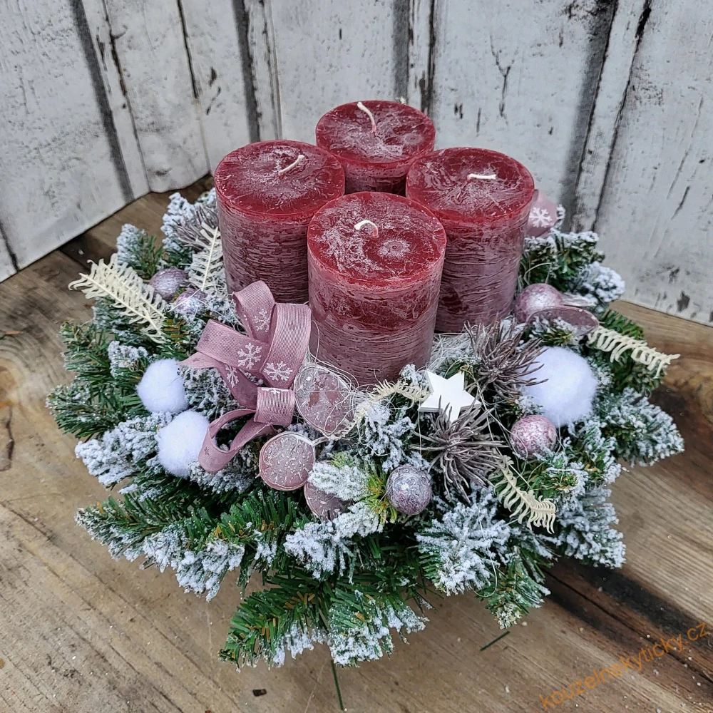 Adventní věnec / umělý / - Vínový