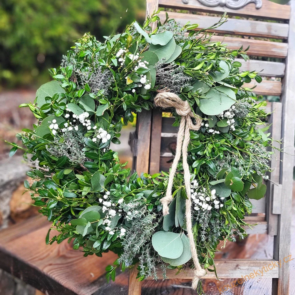 Věnec přírodní 40cm - Mix s gypsou