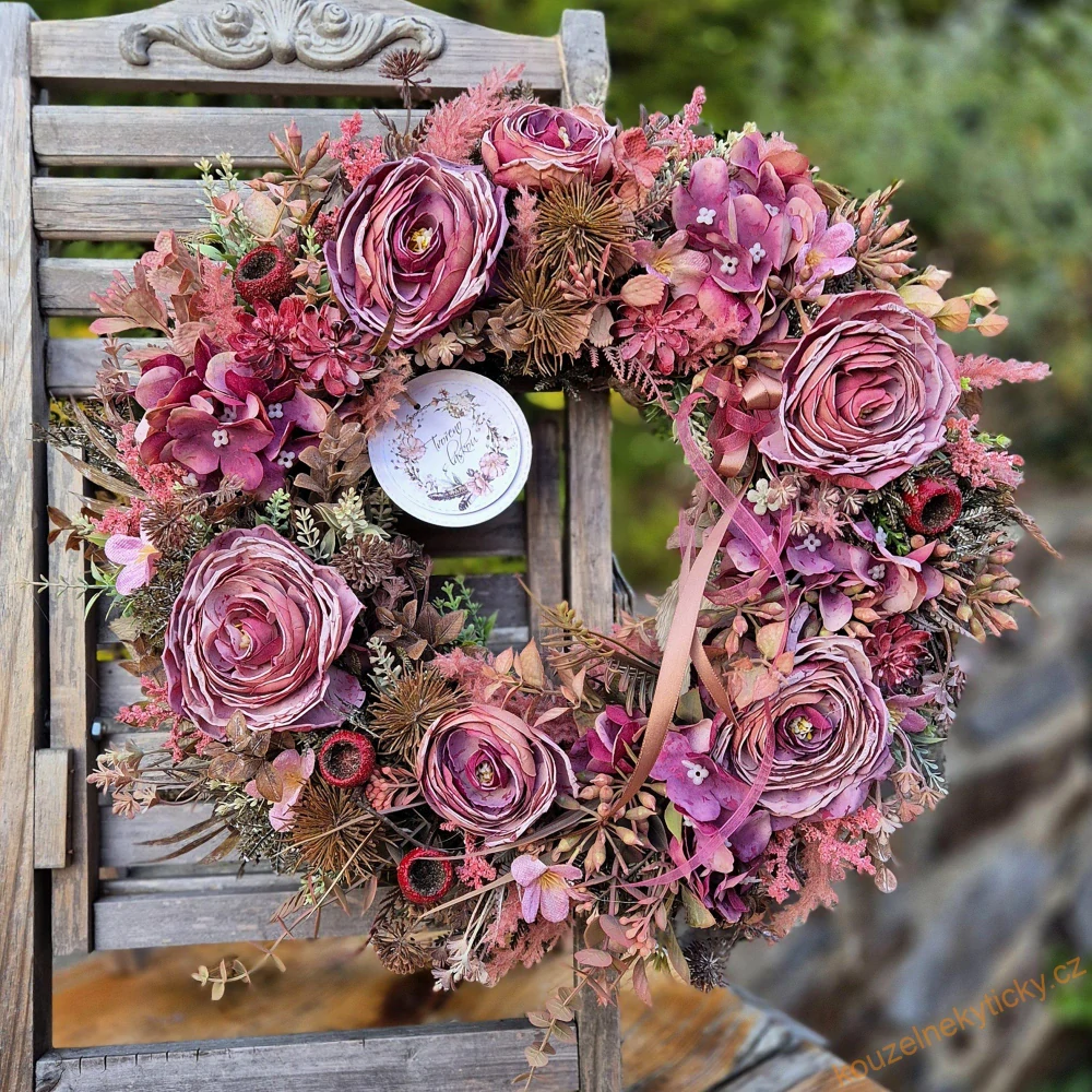 Noblesní květinový věnec - Rose romantic