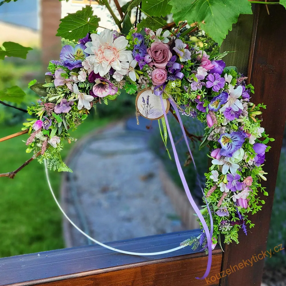 Kovový květinový kruh  50cm - Fialkové tóny 