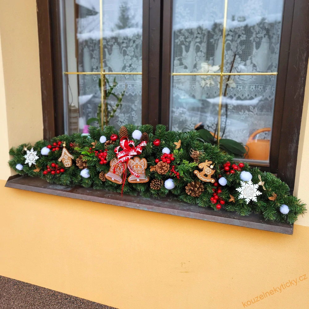  Girlanda zelená 80cm -  červený zvonek 