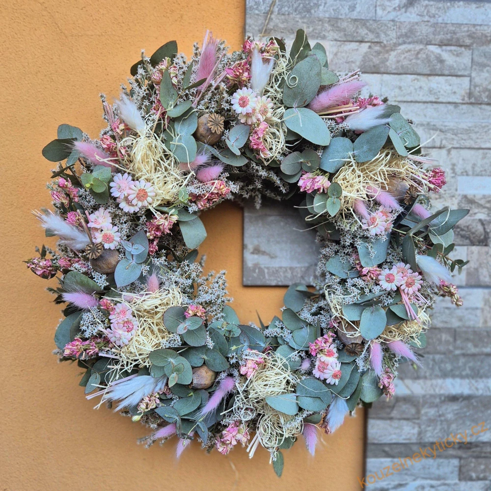 REZERVACE Věnec přírodní živý -  na přání 