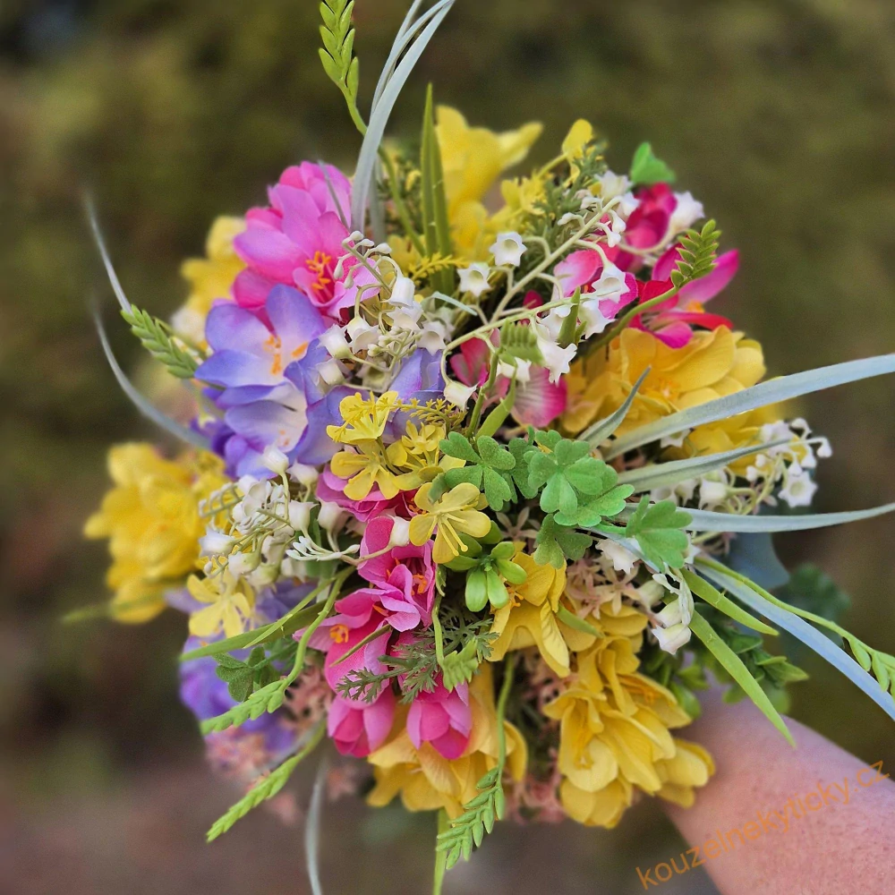  Kytice  - Frézie a konvalinky 