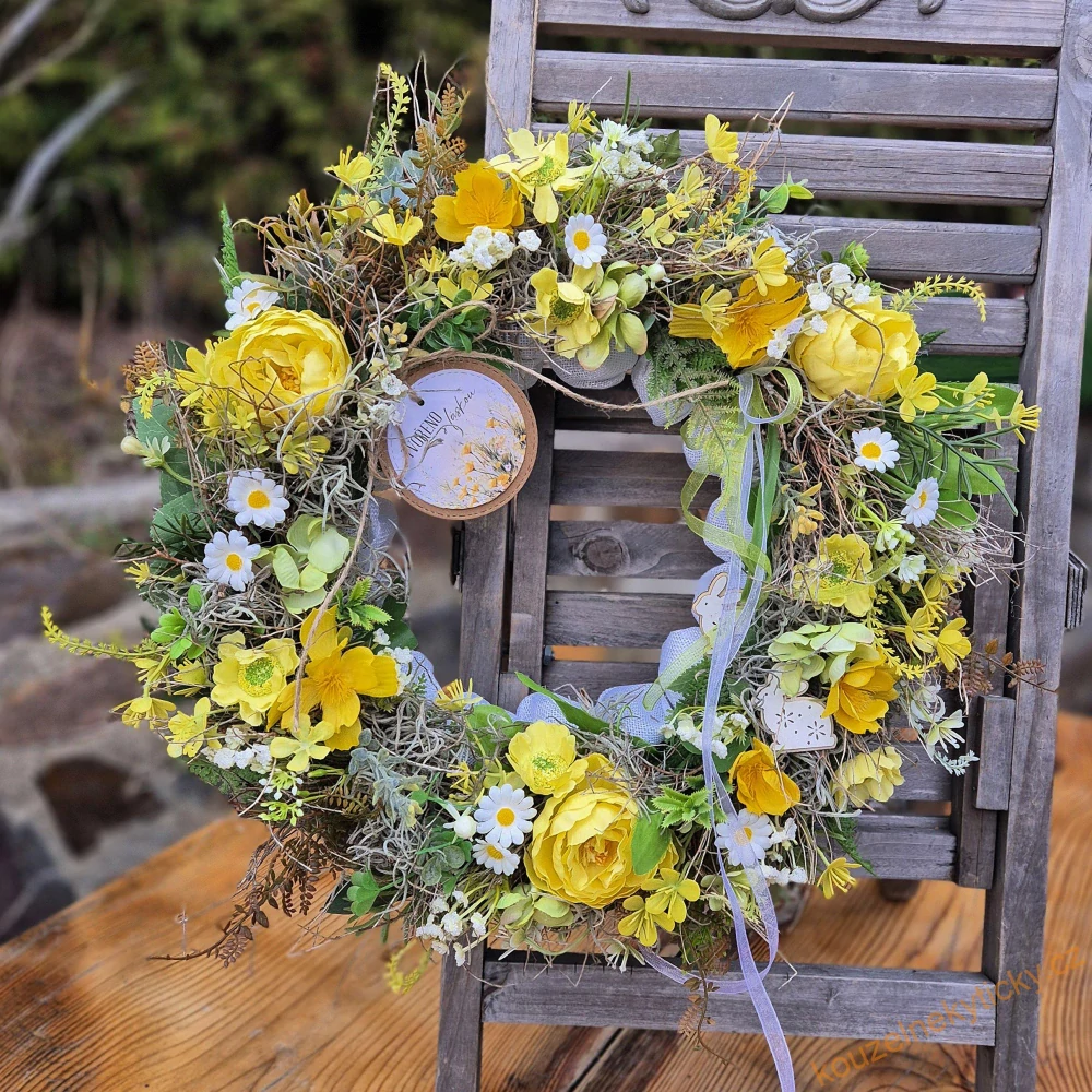  Jarní věnec jutový - Žlutá kvítka 