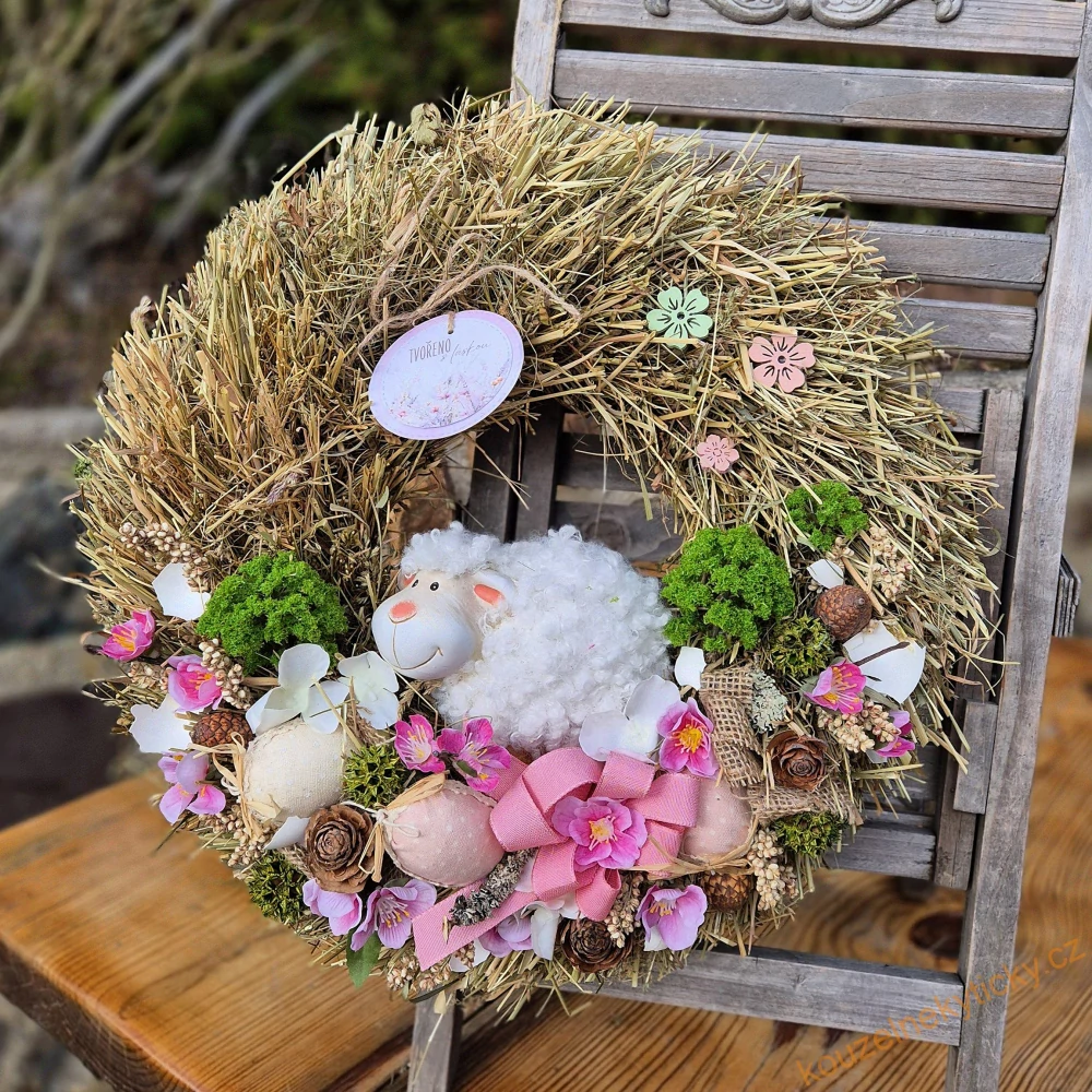 Senový velikonoční věnec    -   Ovečka 