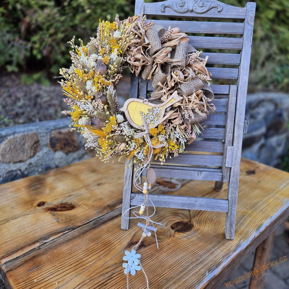 Věnec senovo- sušinový    -   žlutý s ptáčkem 