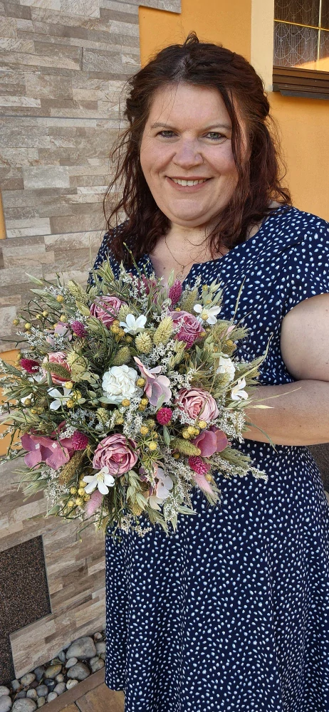 REZERVACE  - Svatební kytice na přání  