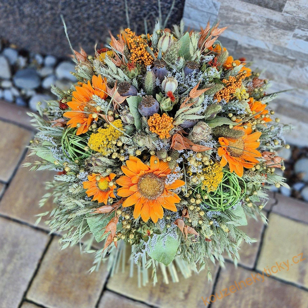 REZERVACE Sušinová Maxi kytice samostojící -slunečnice