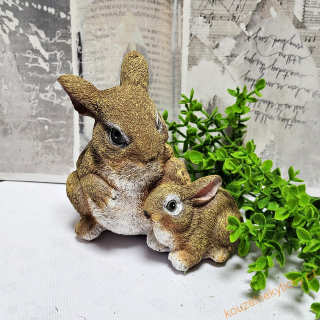 Velikonoční figurka - Zajíčci mami a mimi