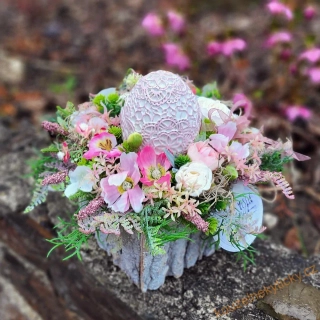 Kůrový květníček - Krajková kraslice růžová 