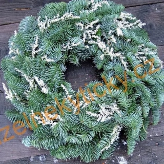 Předobjednávka - 40cm Chvojový věnec Nobilis s tatarikou