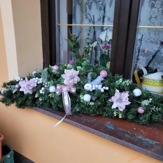  REZERVACE p. VOjtěška Girlanda zelená 90cm -  do růžova