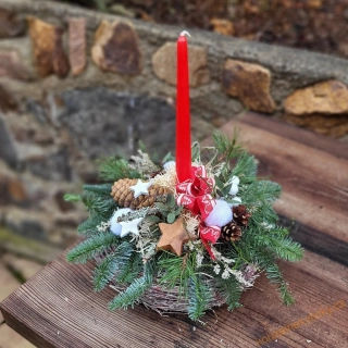 REZERVACE p. Kateřina Vánoční živý svícen na věnečku -  dřevěná hvězdička 
