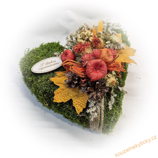 Smuteční mechové srdíčko velikost M -  mochyně  