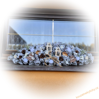 Girlanda zasnězená 80cm - domečky a perníčky  s LED osvětlením 