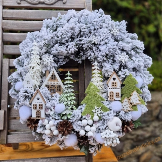 REZERVACE Umělý chvojový věnec  -  Sněhová pohádka 