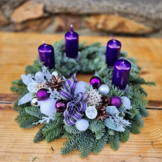 Adventní Chvojový Nobilis 33cm - fialový