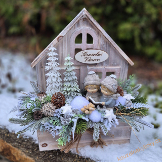 Vánoční dřevěný domeček velikost M II.  - Čteme pohádky 