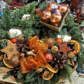 REZERVACE Adventní Chvojový Nobilis 33cm - měděný
