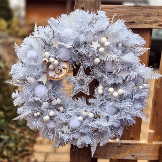 Vánoční věnec na dveře /umělý / -  Třpytivý sníh s hvězdičkou 
