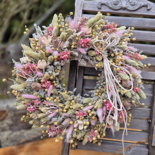 REZERVACE  - Sušinový věneček jemný - na přání 